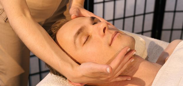 TECHNIQUES DE RELAXATION ET DE RÉFLEXOLOGIE DU VISAGE