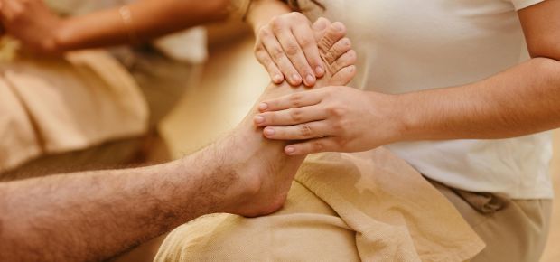 PRATICIEN.NE EN RÉFLEXOLOGIE PLANTAIRE Module 1